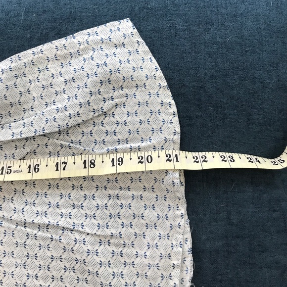 NWOT- 💯% Cotton White Blue Blouse Elastic Waist - Picture 8 of 8