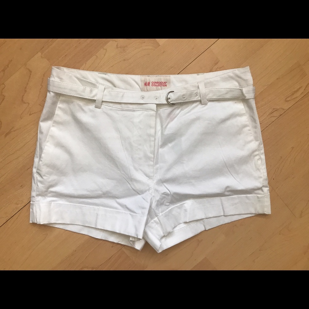 🌟White H&M shorts BRAND NEW, NEVER WORN