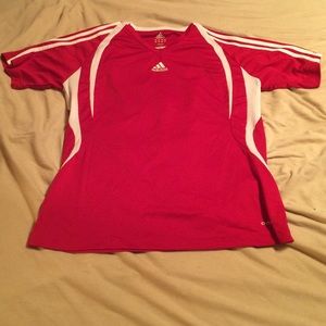 Athletic shirt