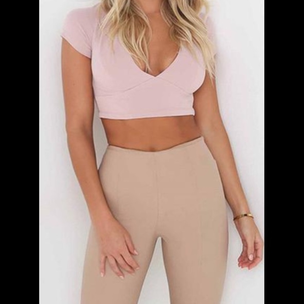 🌹 Pink Lace up tie & plunge crop top - Picture 2 of 4