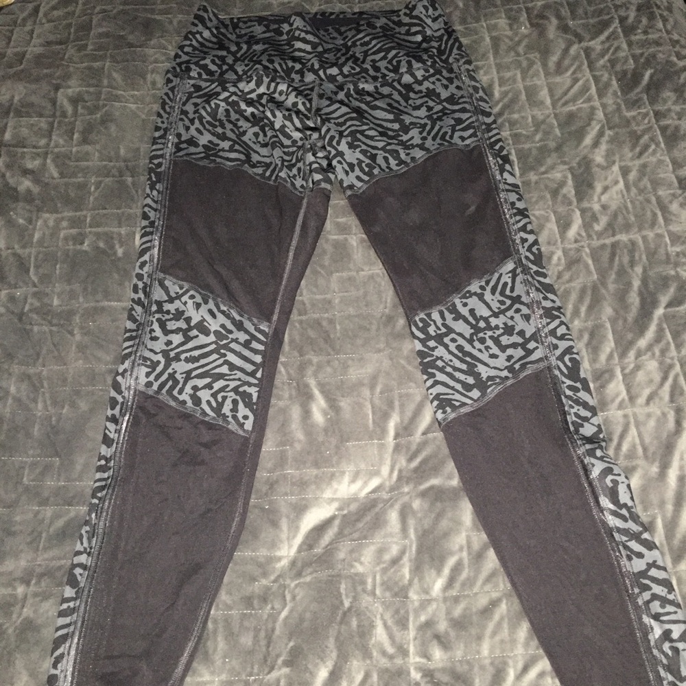 Lululemon SZ 10