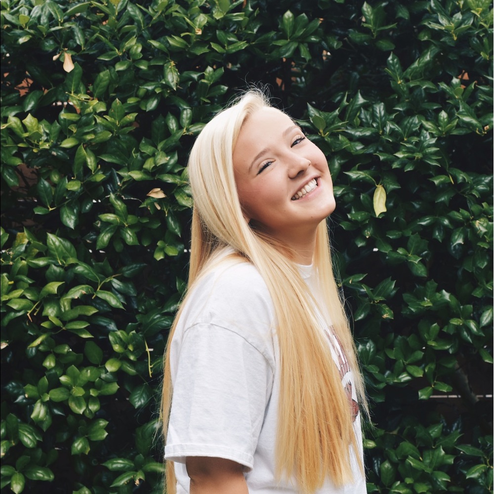 Meet your Posher, Emmagrace