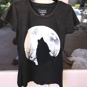 graphic tee