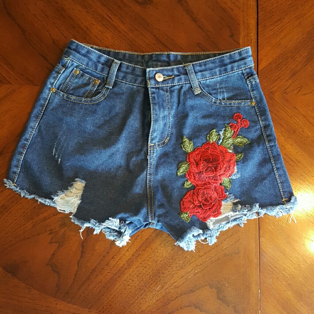 Embroidered denim cut-off shorts
