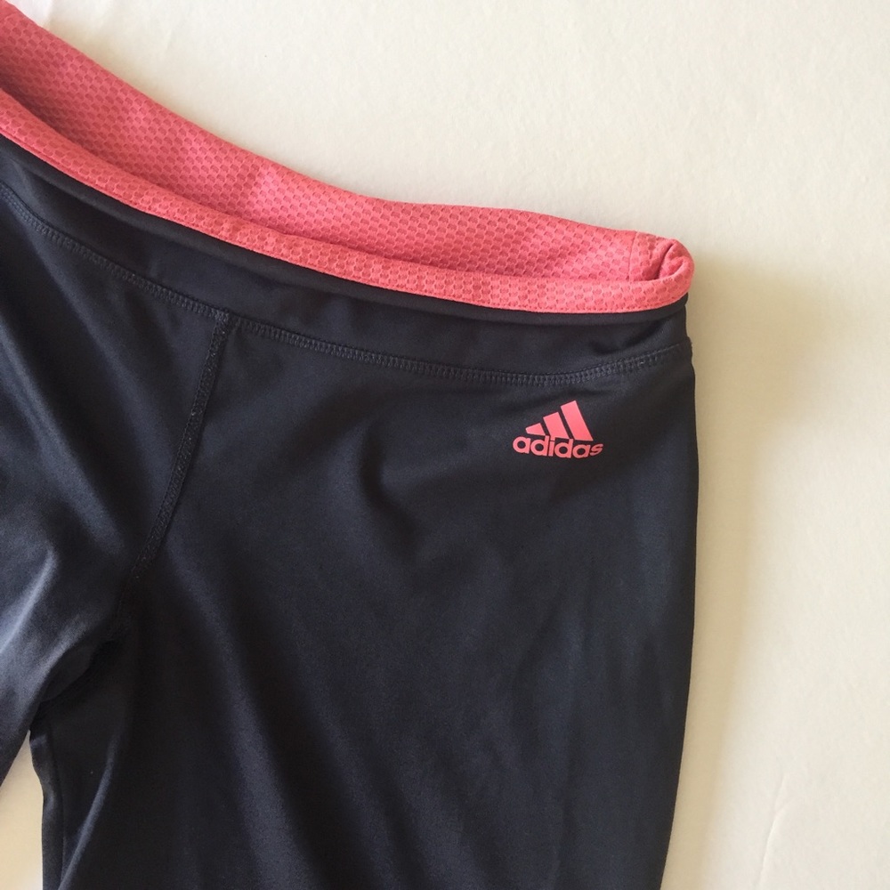 Adidas Relaxed Crops