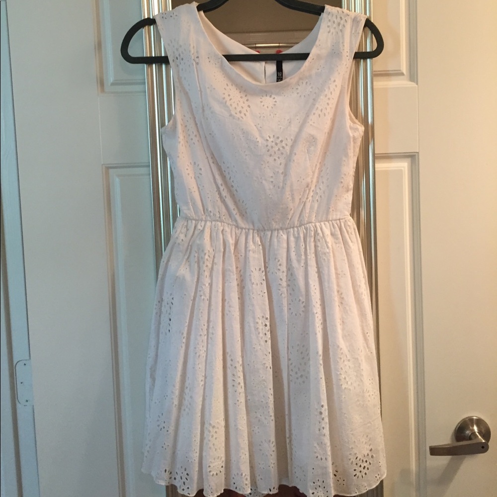 Summer White Lace Dress 💕