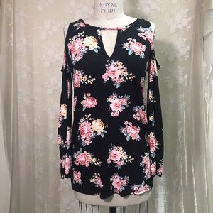 Floral Print Cold Shoulder Top