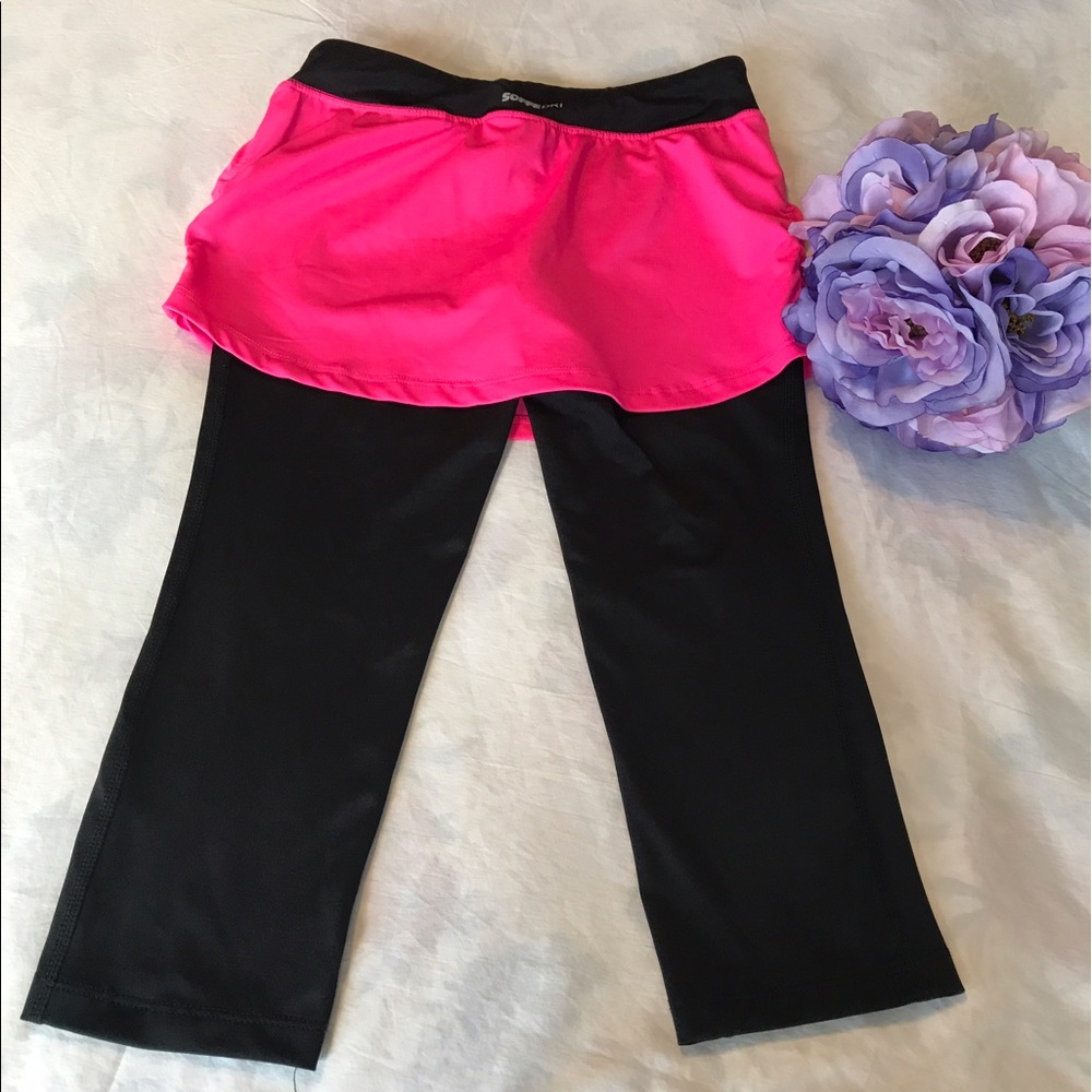 Soffe Dri sport Girl Capri with skirt over it