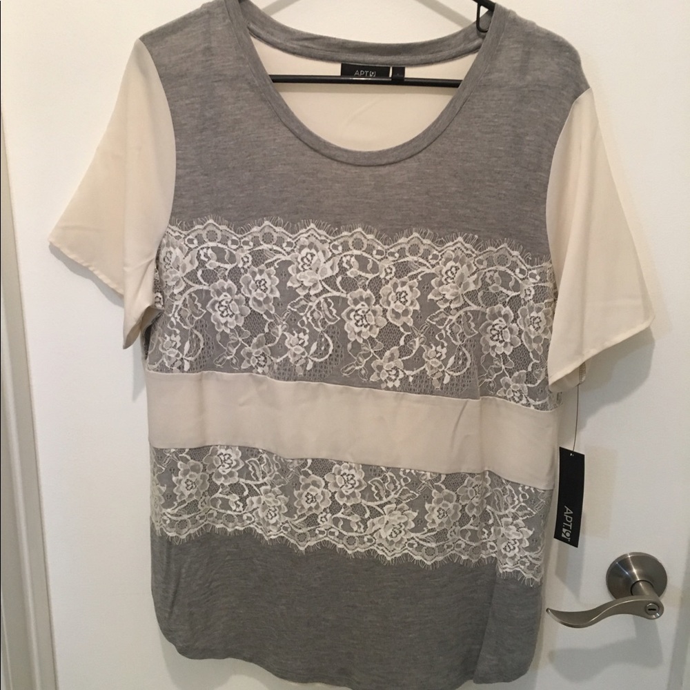 APT 9 Cream and Gray Top