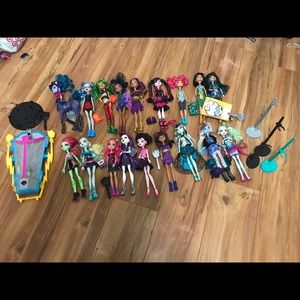 Monster High Dolls | 18 Dolls | Great Condition