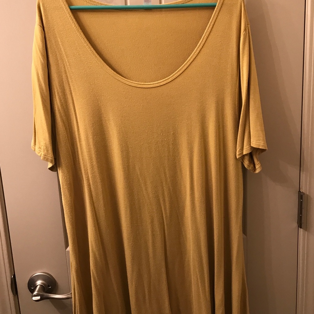 LLR classic mustard tee