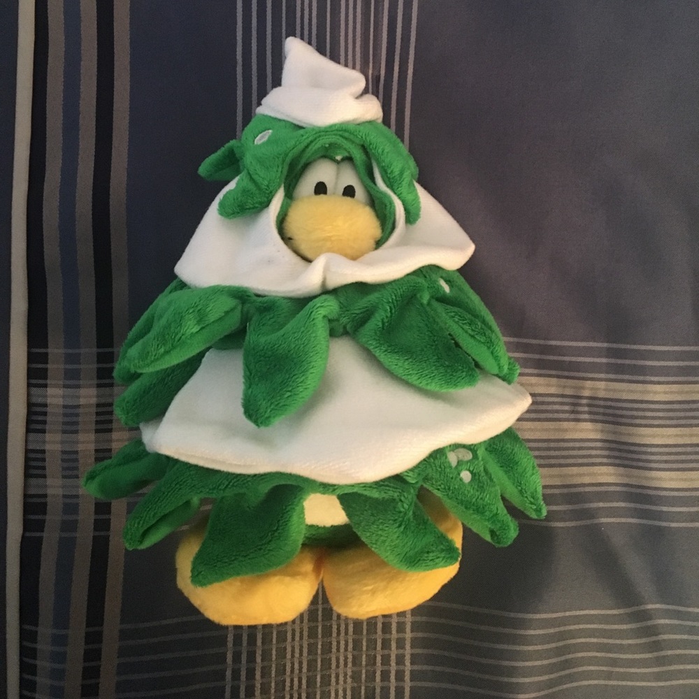 [SOLD] Club penguin Christmas tree