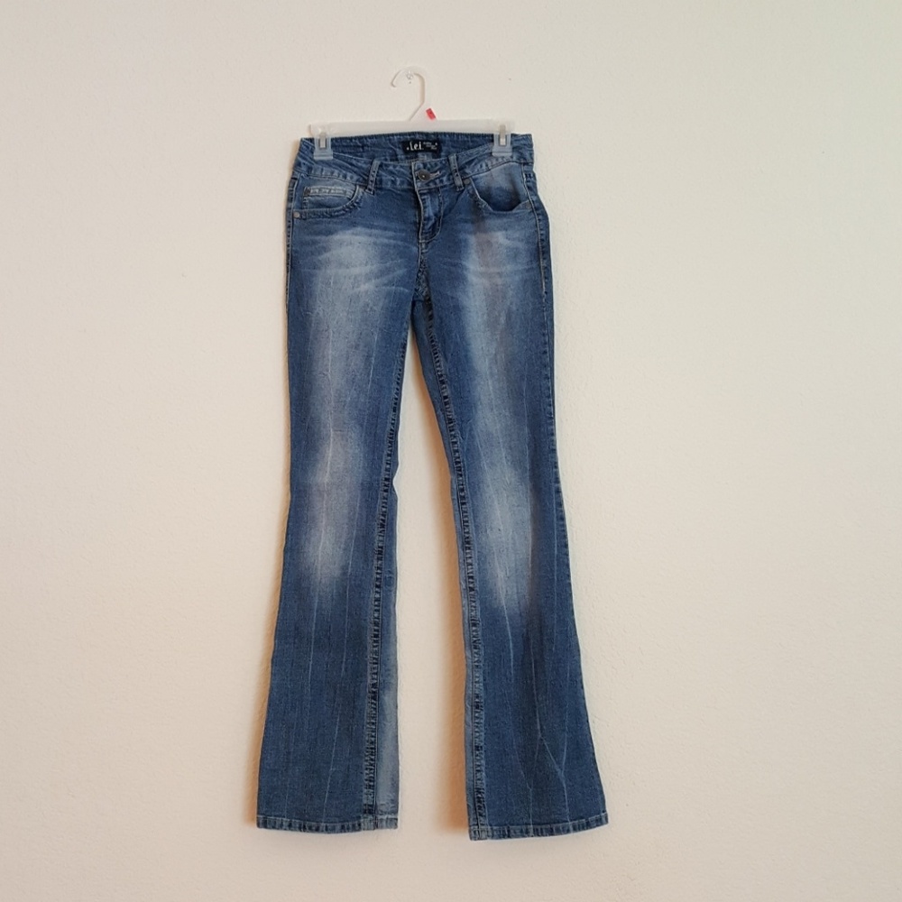 l.e.i medium/light wash jeans