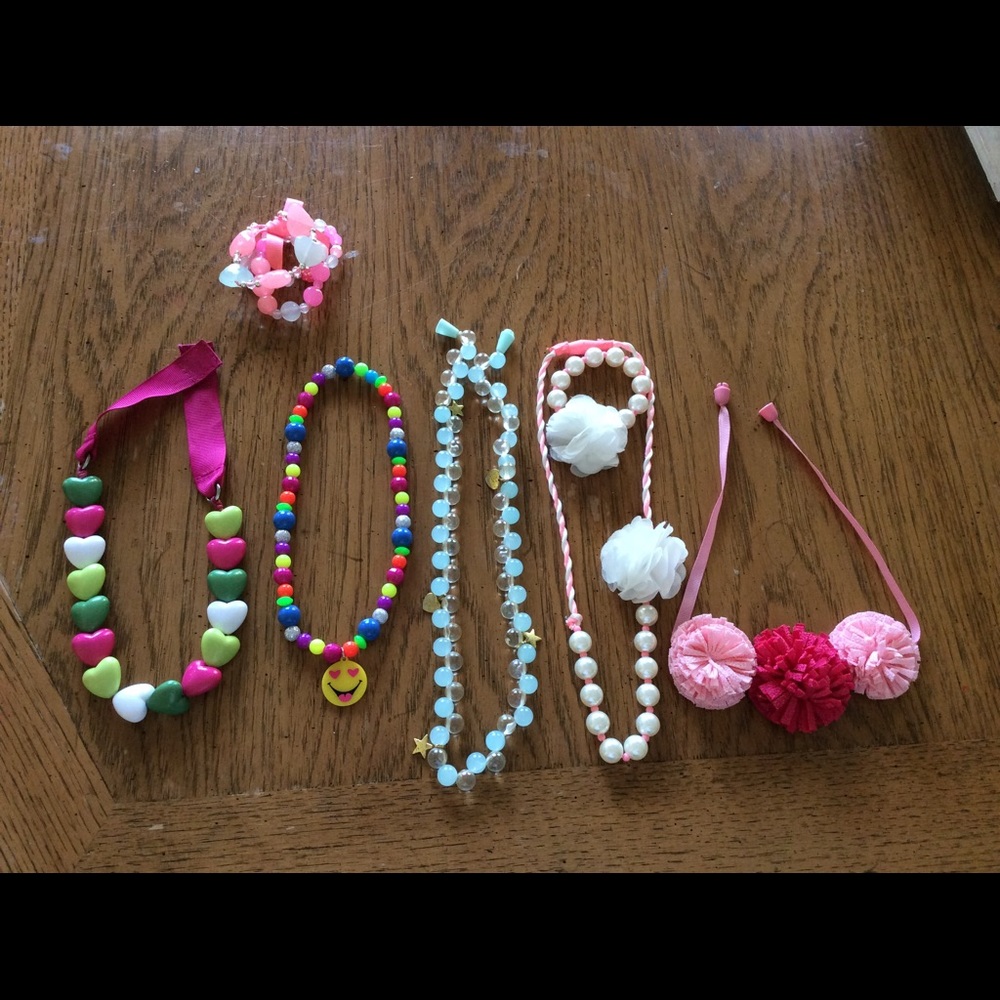 Adorable little girls jewer