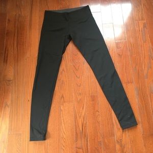Reversible wonder under leggings