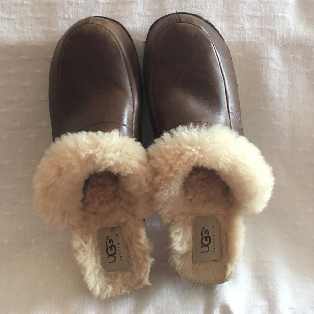 Ugg clogs