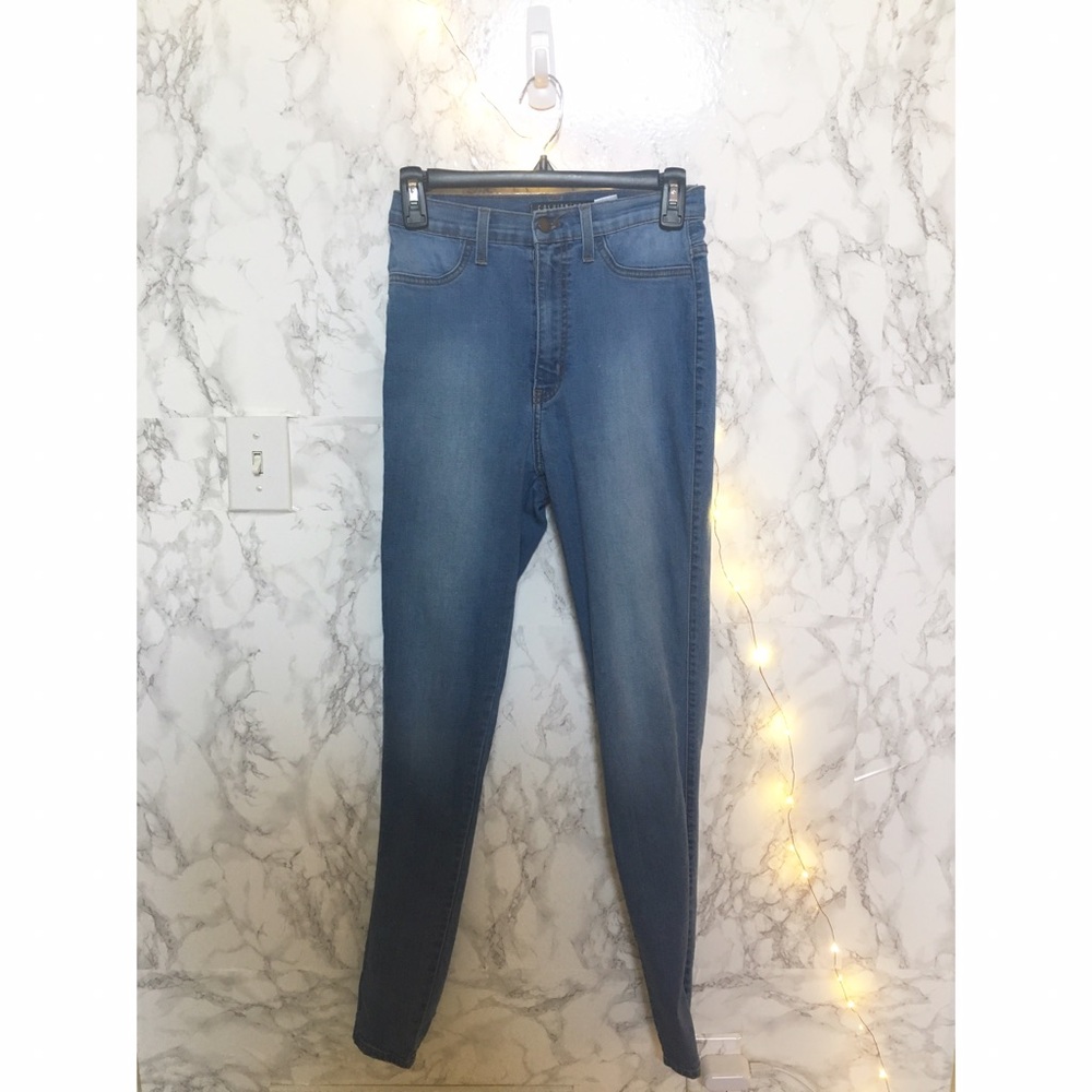 Medium Blue High Waisted Jeans 👖