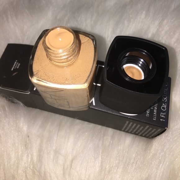 NARS Sheer Glow Foundation: MED/DARK 2 TAHOE - Picture 6 of 6