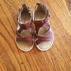 Carters size 5 toddler sandals