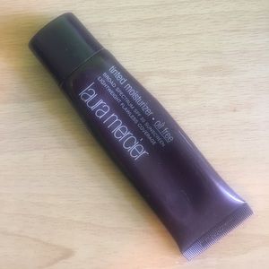 Laura Mercier Oil Free Tinted Moisturizer in Tan
