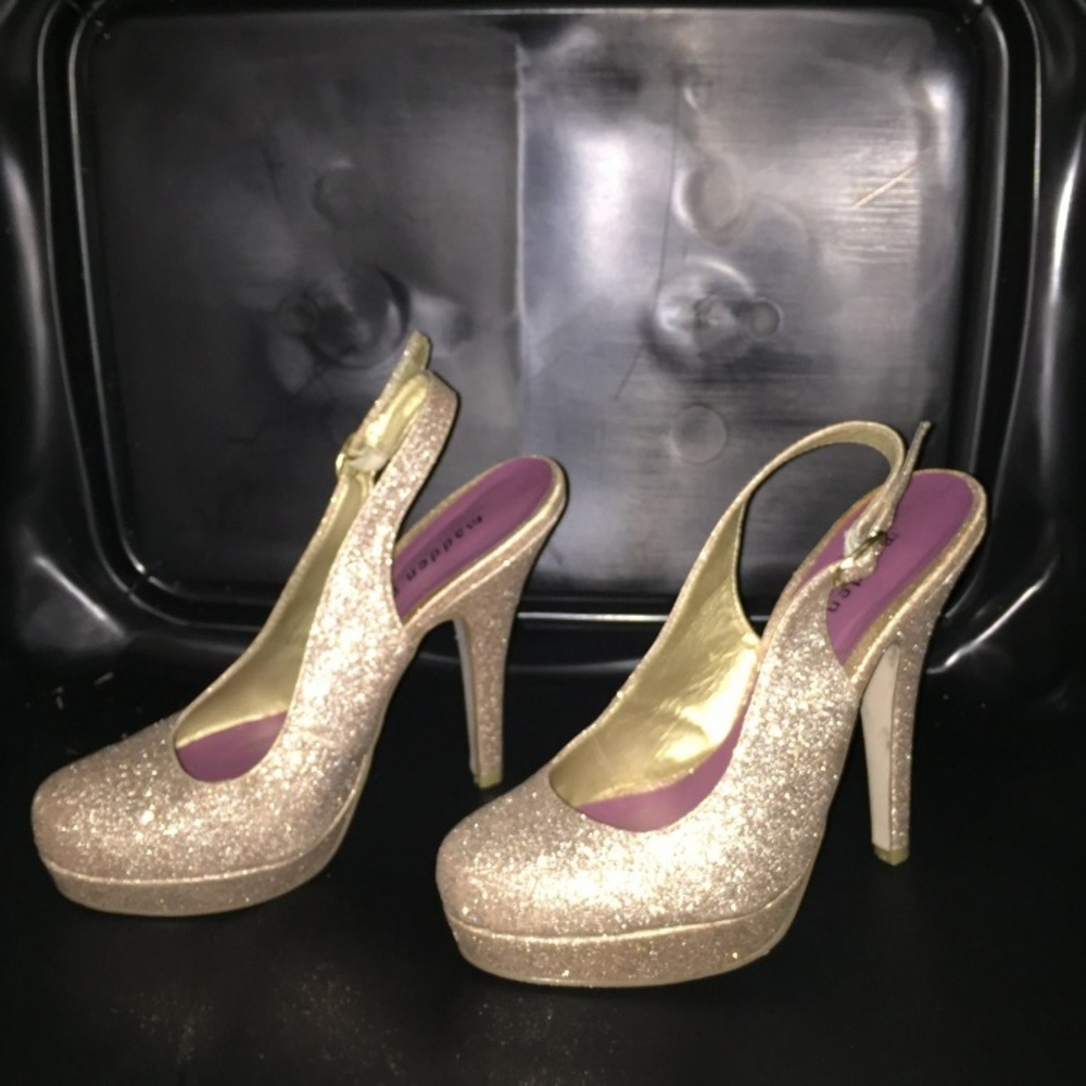 Sparkle heels!