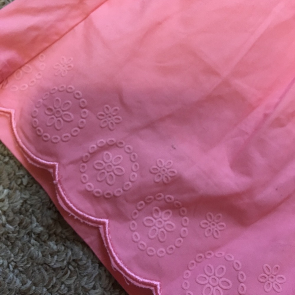 Pink shorts - Picture 3 of 3