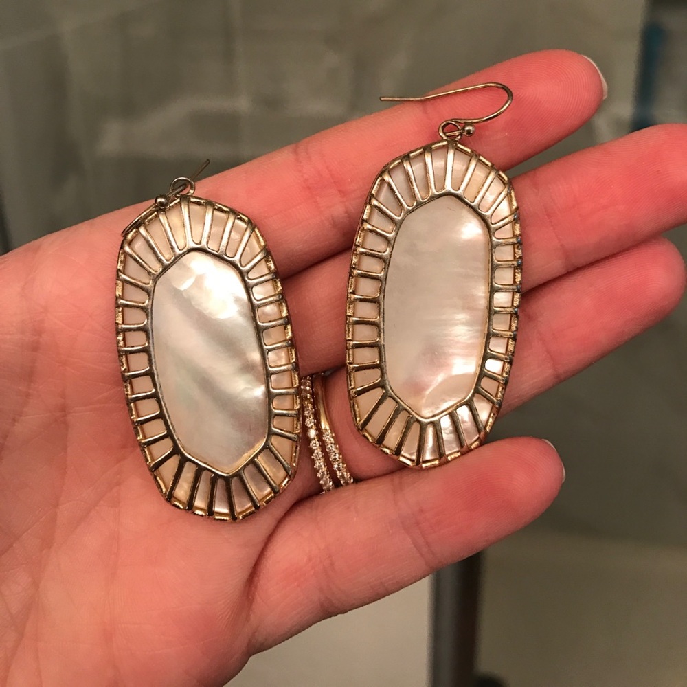 Kendra Scott Danielle earring with cage detail