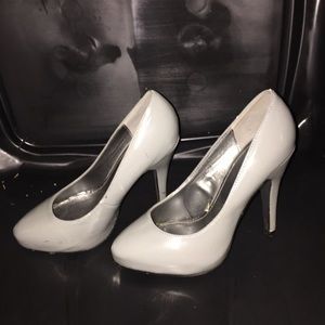 Gray closed toe heels!