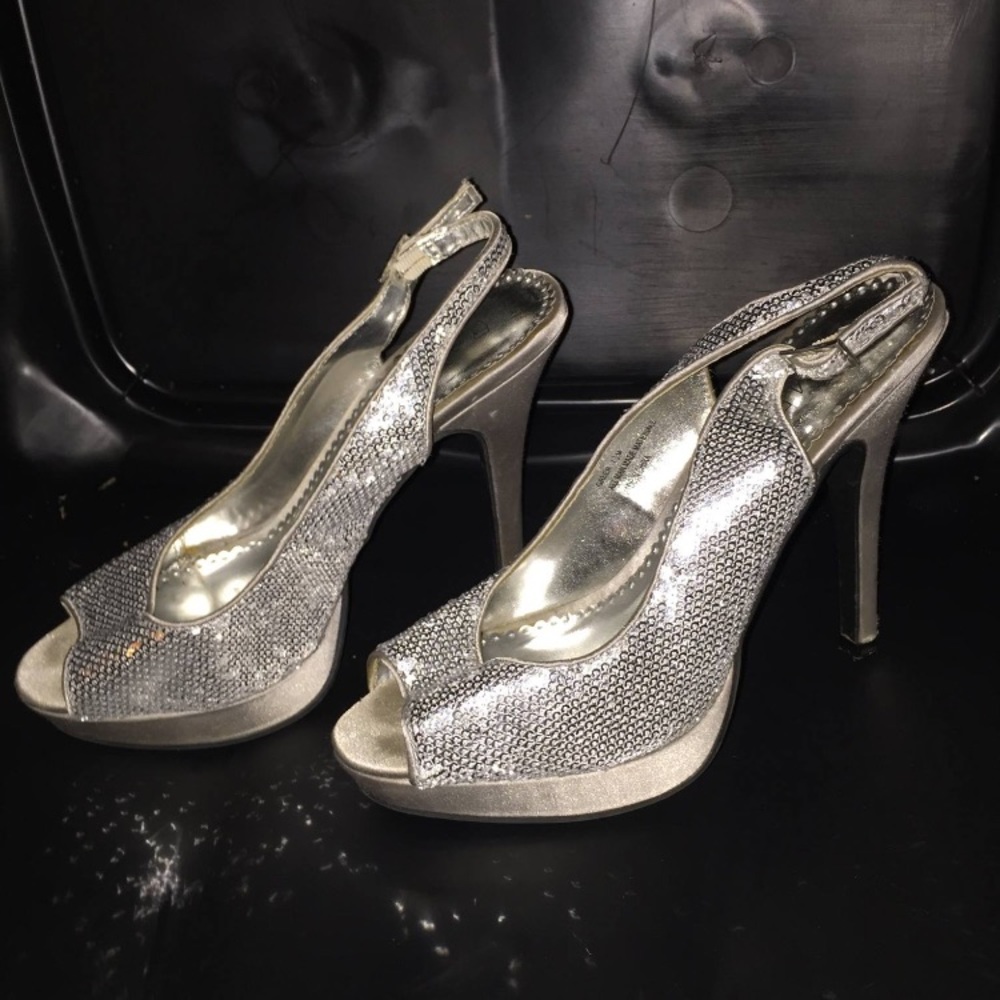Liver sequin open toe heels!