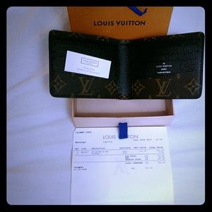 Louis Vuitton men's wallet Louis Vuitton men's wallet