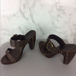 BCBG MAX AZRIA Wood and Leather Heels Size 9