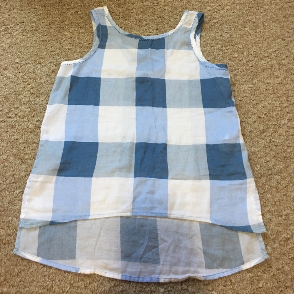 Tank top with square pattern