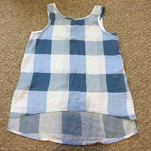 Tank top with square pattern