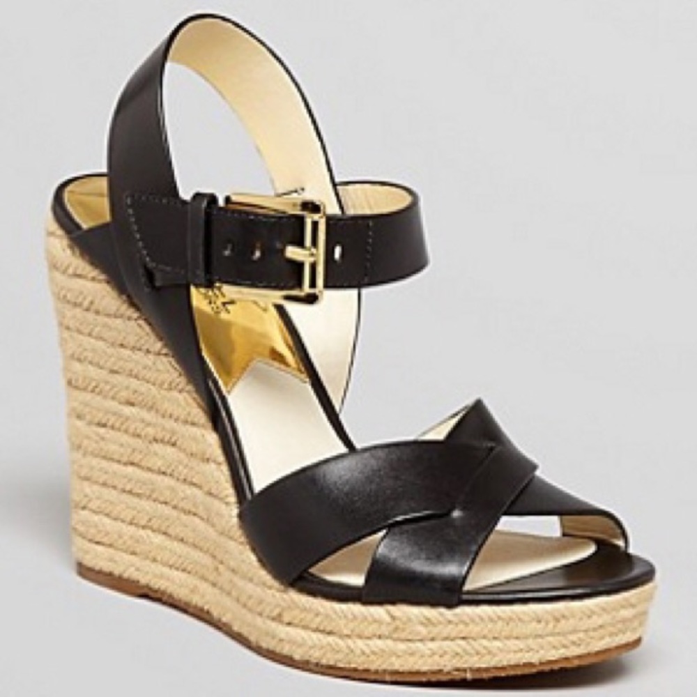 ✨Tonight only Sale✨Michael Kors Espadrille Wedges
