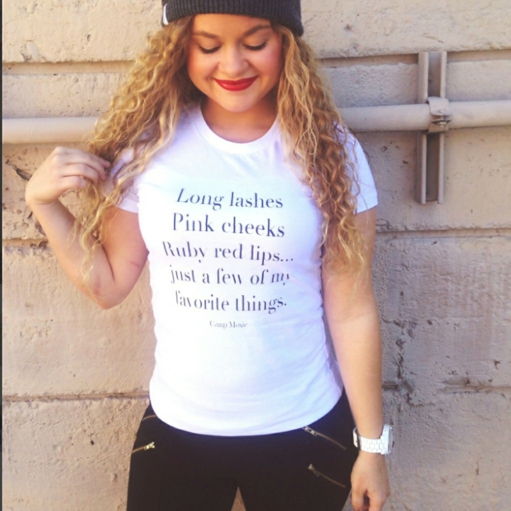 White make up tee
