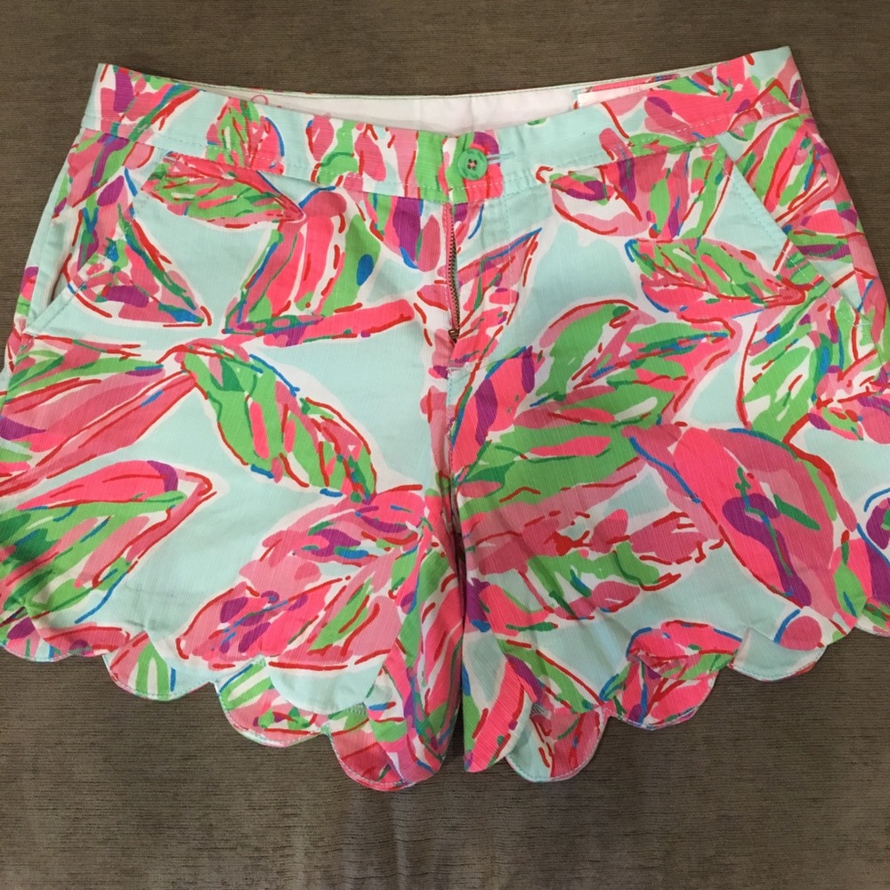 EUC Lilly Pulitzer buttercup shorts 4