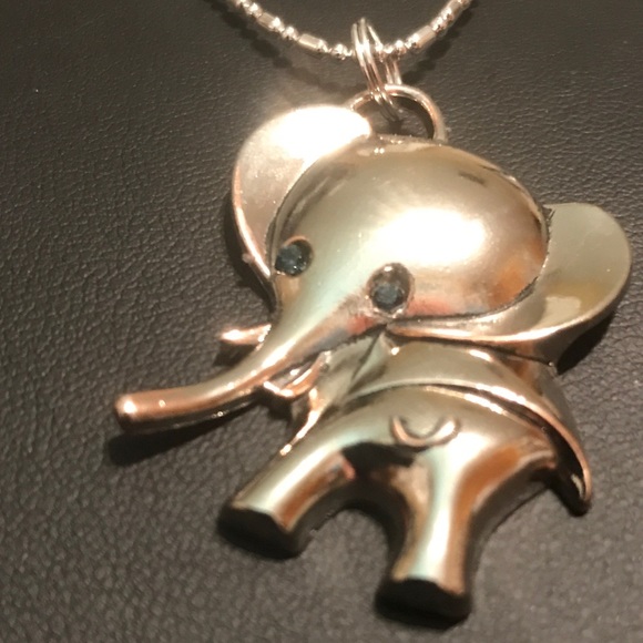 Blue ๐Eyed Tibetan Silver Elephant ๐ - Picture 4 of 5