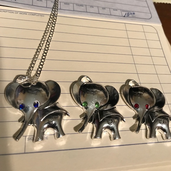 Blue ๐Eyed Tibetan Silver Elephant ๐ - Picture 5 of 5