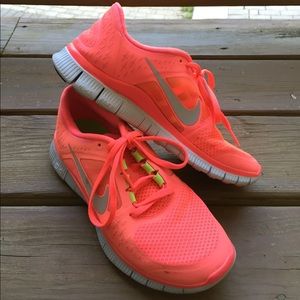 Nike Free Run 3 - Coral Size 8.5