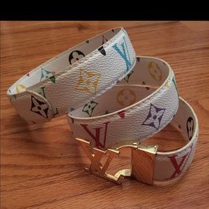 Louis Vuitton look like belt