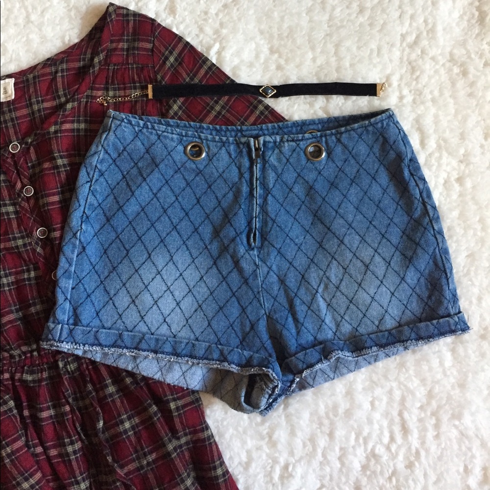 Sexy Lattice print shorts - Picture 1 of 4