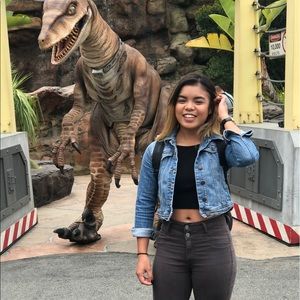 Meet your Posher, Trinity