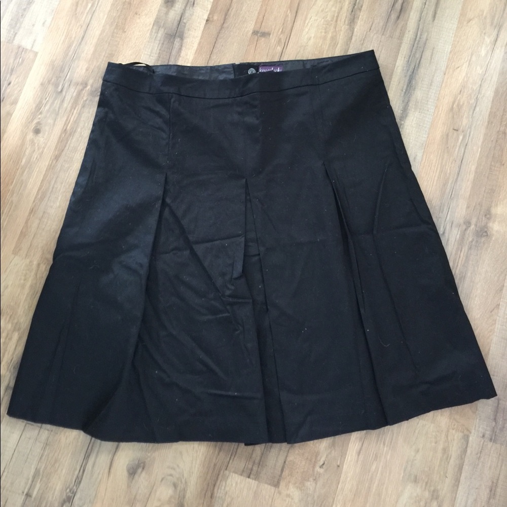 Black pleated skirt for TALL woman!