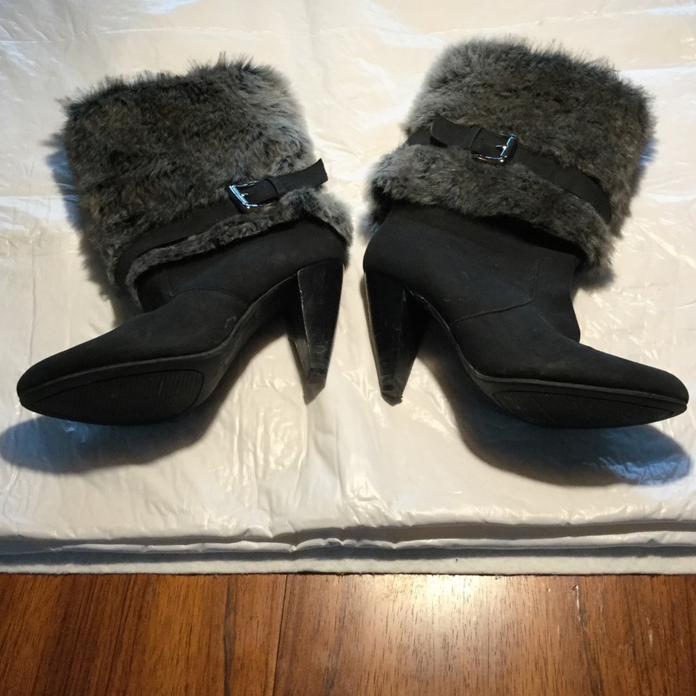 Fur boots