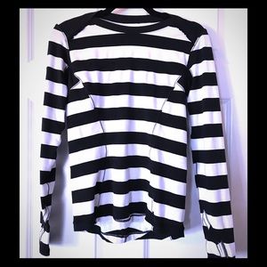 Lululemon black/white striped LS top size 8