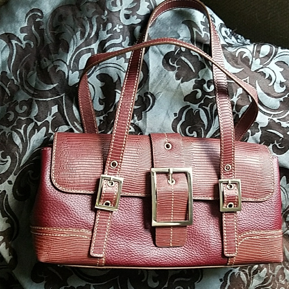 Maxx New York leather handbag