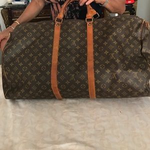 Louis Vuitton travel bag authentic