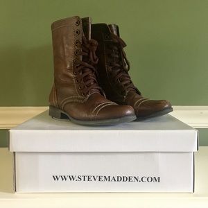 Steve Madden Brown Boots