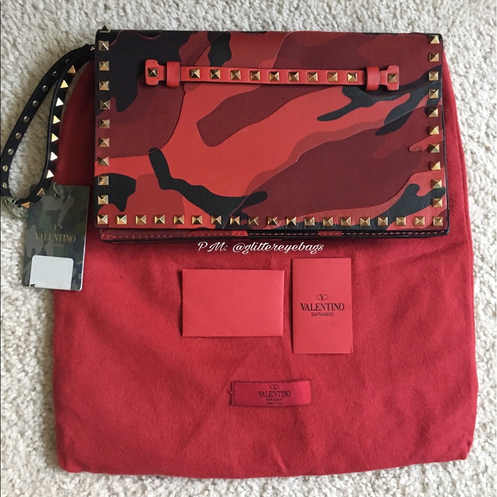 NEW authentic Valentino Rockstud Camouflage Clutch