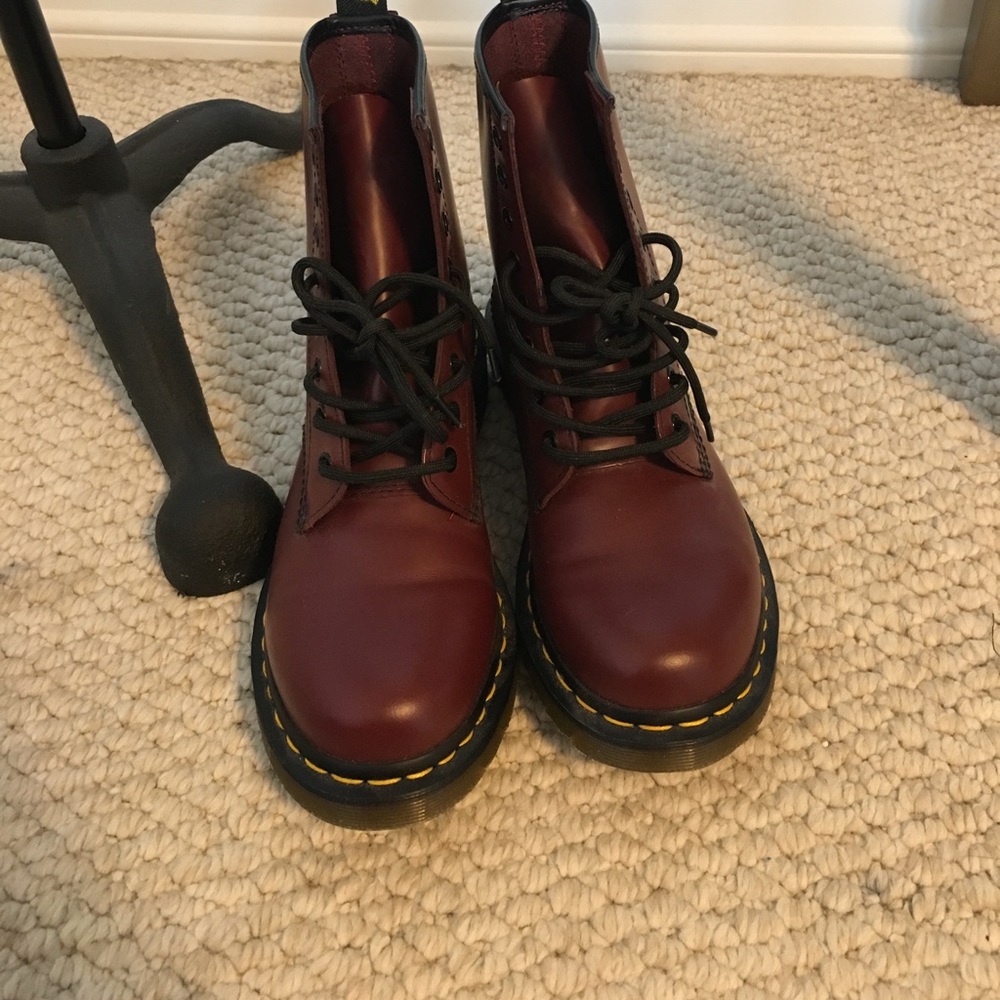 Dr. Marten women's 1460 smooth